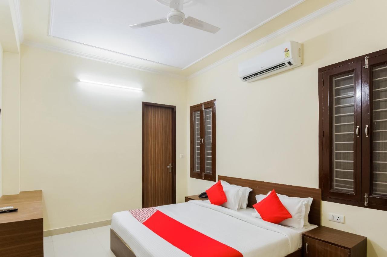 Oyo 26219 The Prince Park Chennai Exterior foto