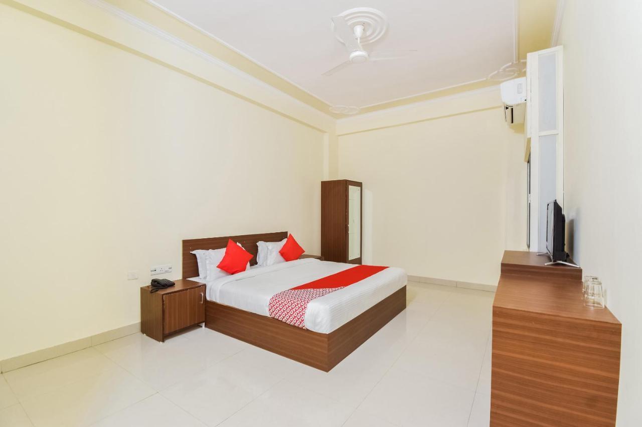 Oyo 26219 The Prince Park Chennai Exterior foto