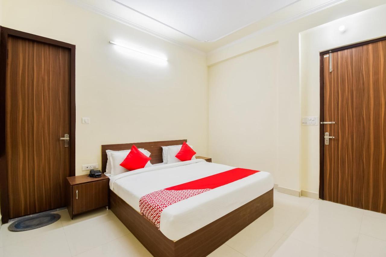 Oyo 26219 The Prince Park Chennai Exterior foto