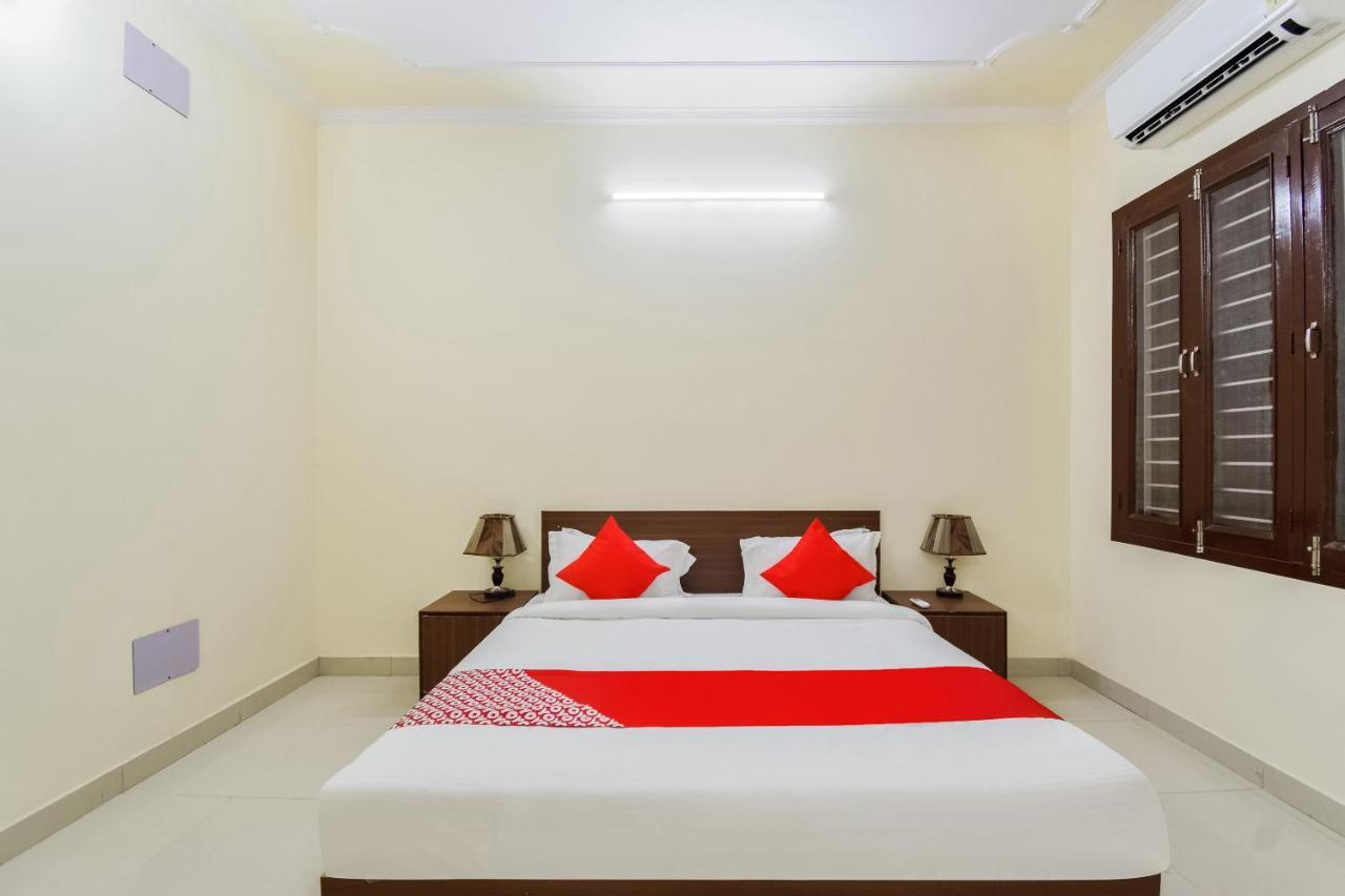 Oyo 26219 The Prince Park Chennai Exterior foto