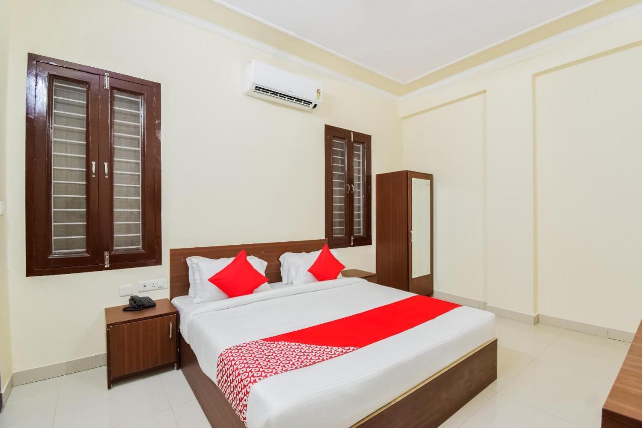 Oyo 26219 The Prince Park Chennai Exterior foto
